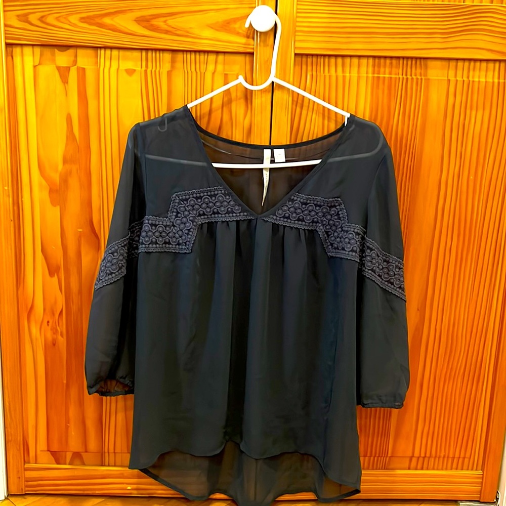 Lightly Wore LC Lauren Conrad Top